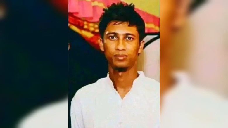 ছাগলনাইয়ায় যুবলীগ নেতার গলাকাটা মরদেহ উদ্ধার...