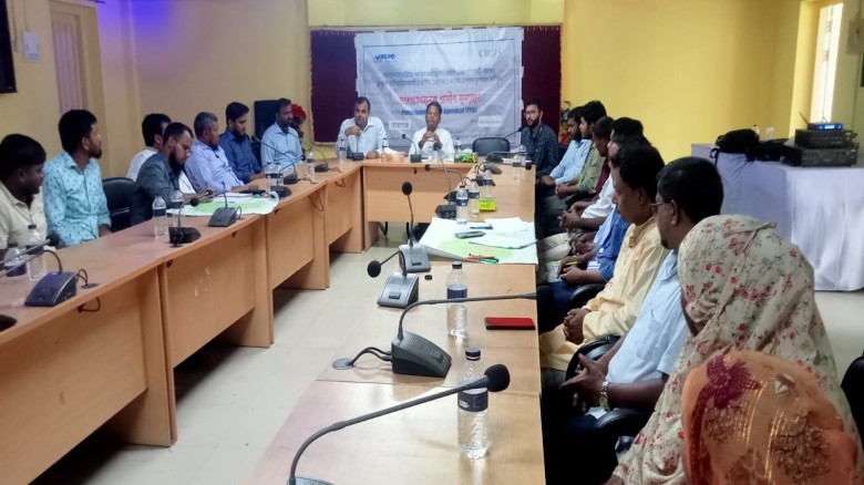 ভূগর্ভস্থ পানি সংকট নিরসনে তারাগঞ্জে আলোচনা সভা।